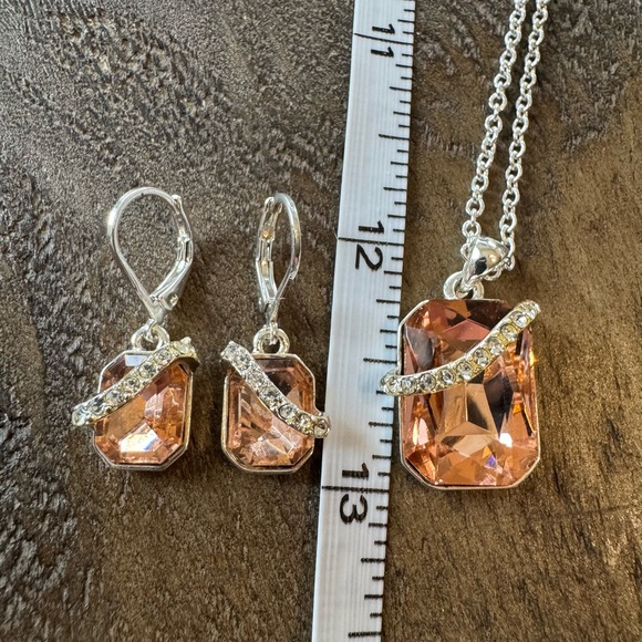 Fashion Necklace and Earrings - Picture 7 of 7